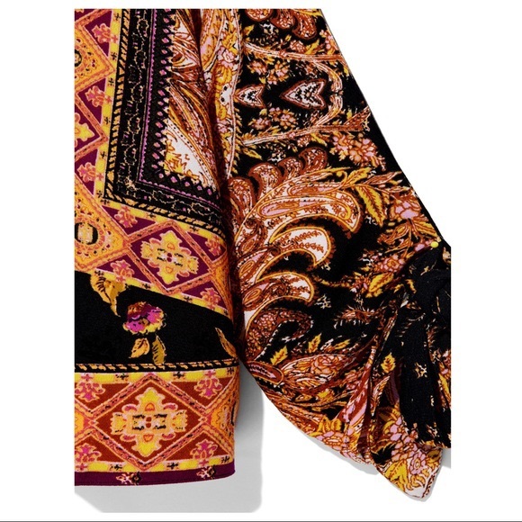 FREE PEOPLE BOHO FLOWY TOP PULLOVER BOHEMIAN PRINT V-NECK BLOUSE A3C - Picture 7 of 16